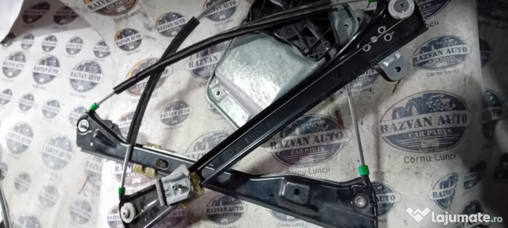 Macara geam dreapta fata Volkswagen Golf 5 2008