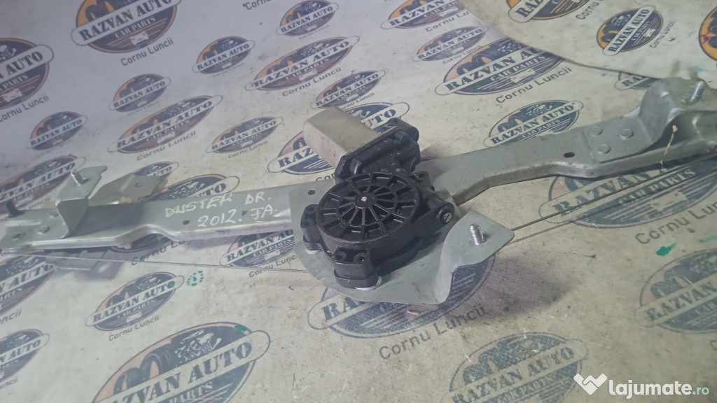 Macara geam dreapta fata Dacia Duster 2012