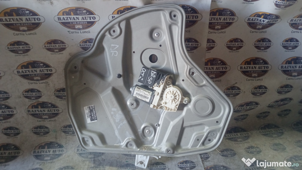 Macara geam dreapta spate Skoda Octavia 2 2009