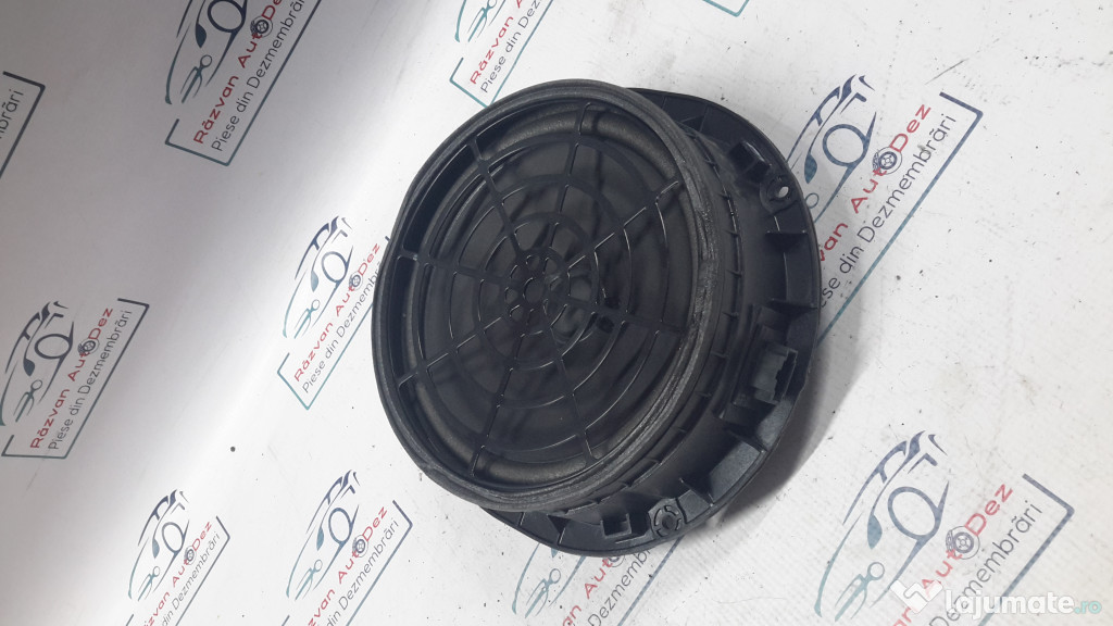 Boxa stanga fata Audi A4 B9 2016