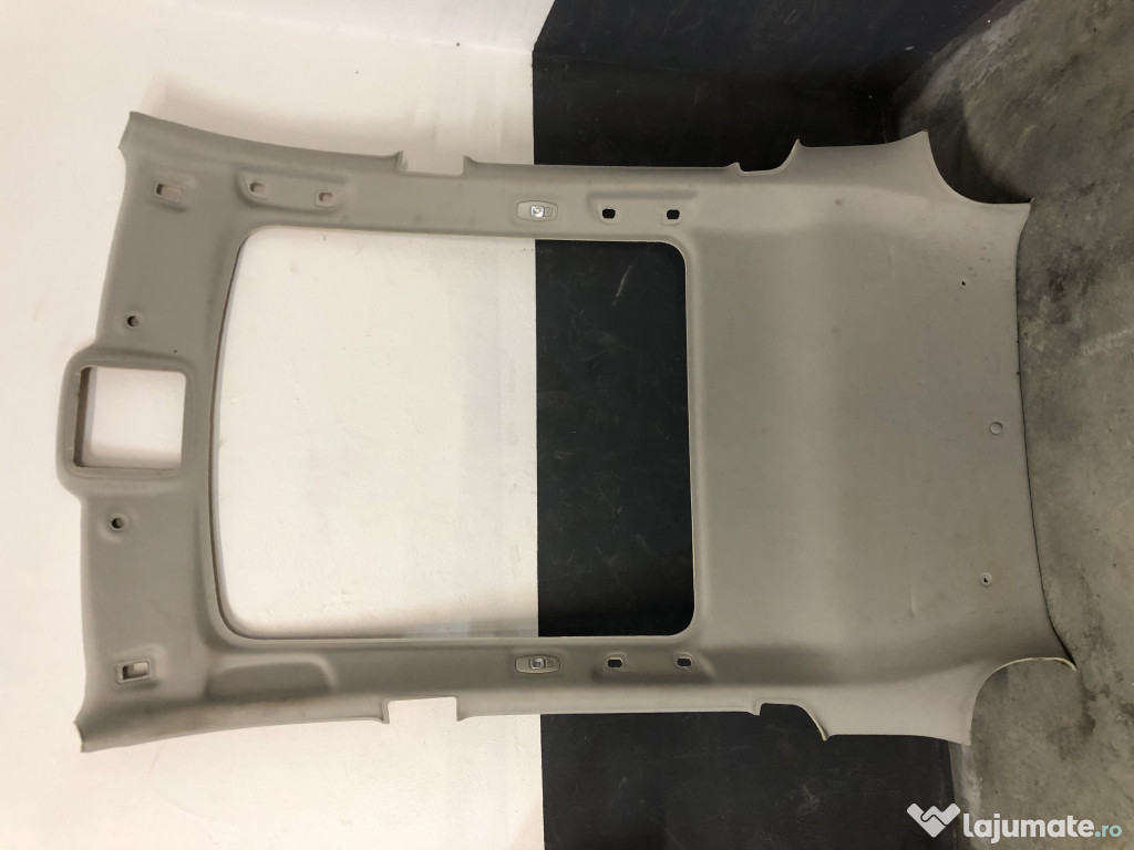 Plafon material cu panorama Renault Kadjar 2016