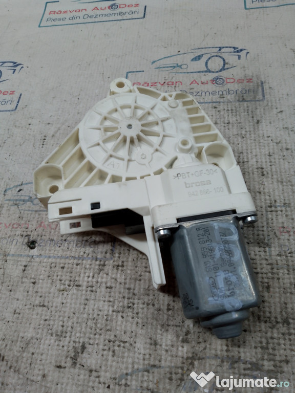 Motoras macara dreapta spate Audi A4 B8 2008