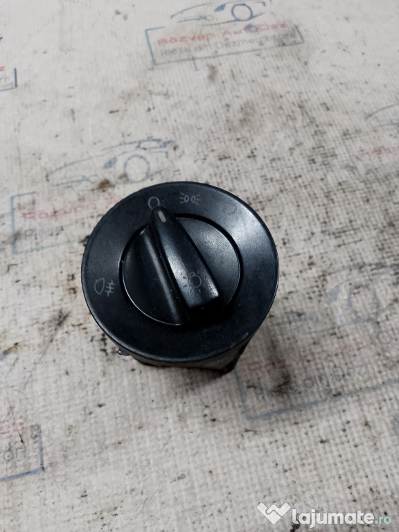 Bloc lumini Volkswagen Golf 4 2004