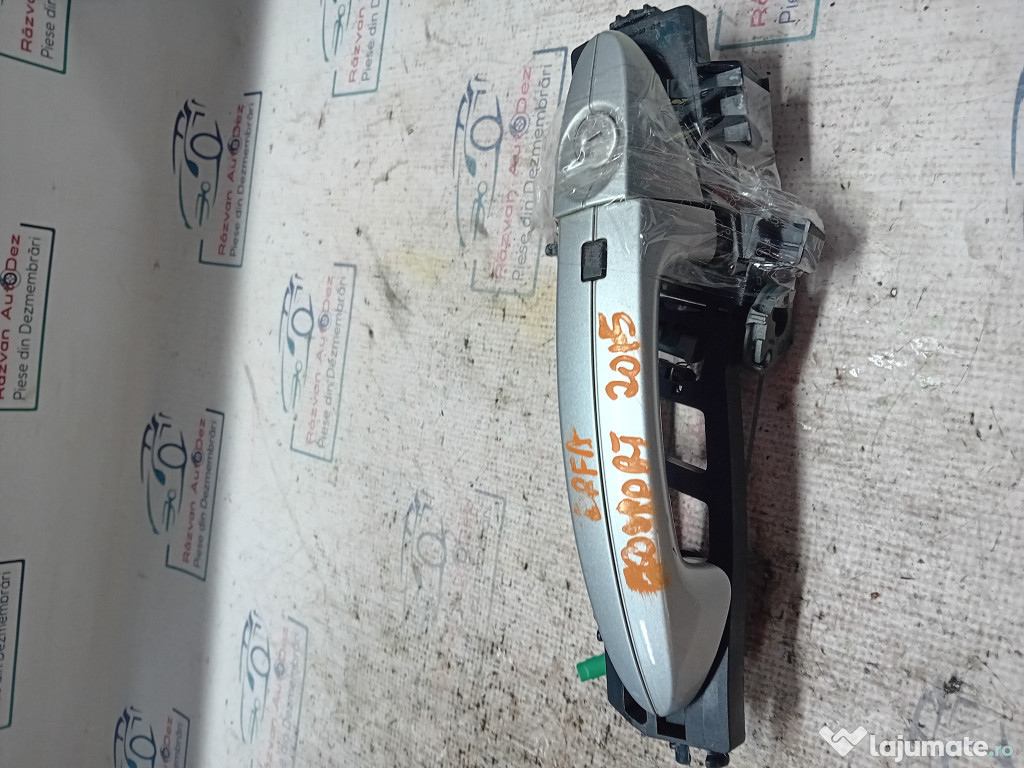 Maner exterior dreapta fata Ford Ecosport 2015