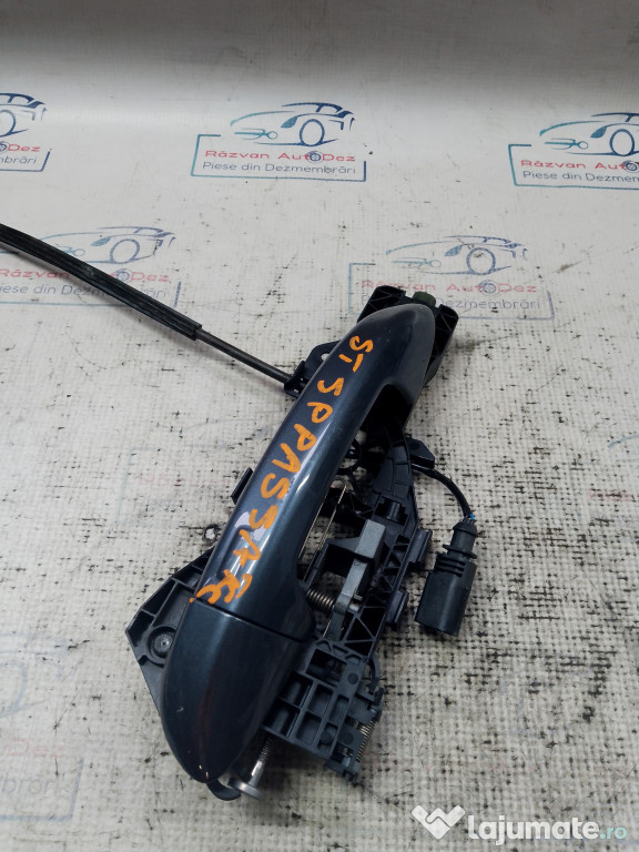 Maner exterior stanga spate Volkswagen Passat CC 2011