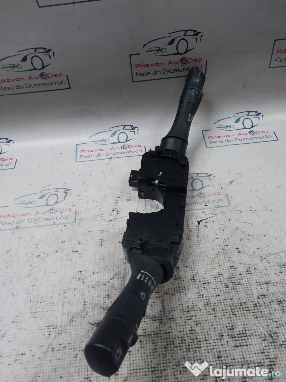 Manete Nissan Juke 2011