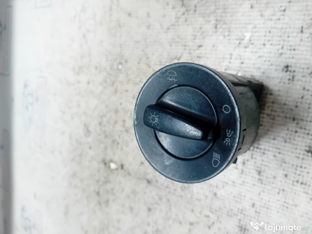 Bloc lumini Volkswagen Golf 4 2004