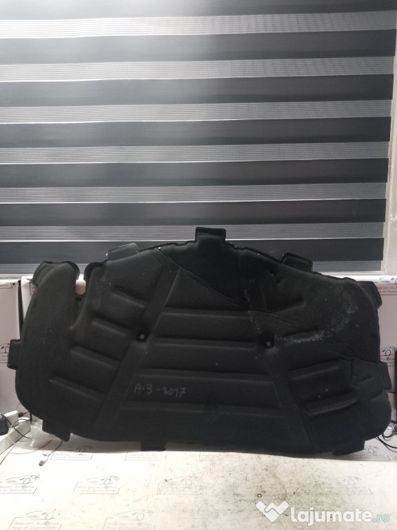 Pâsla capotă Audi A3 2017