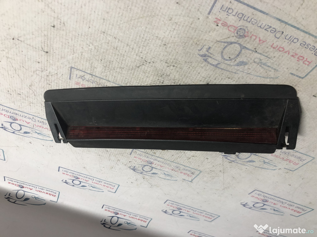 Stop central hayon Volkswagen Jetta 2006