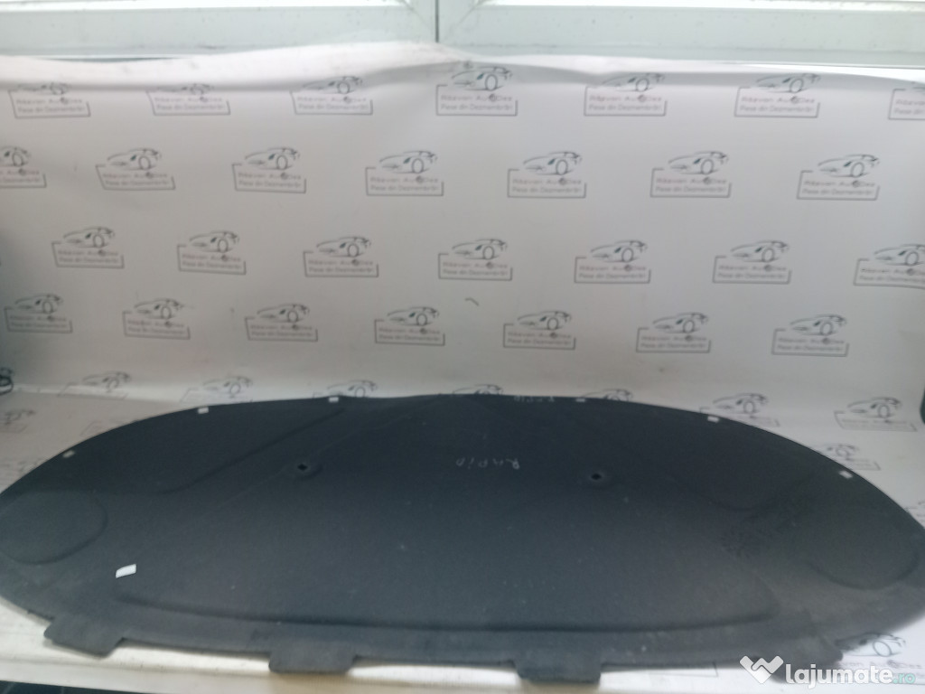 Pâsla capotă Skoda RAPID 2013