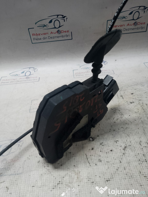 Broasca stanga spate Renault Clio 4 2015