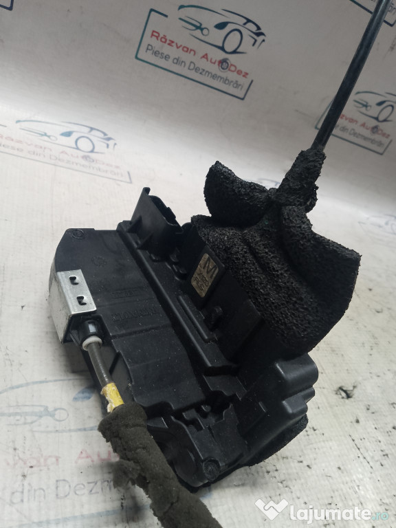 Broasca stanga spate Nissan Juke 2011