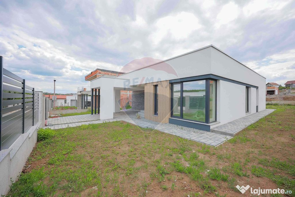 Casă de vânzare "Casa Del Sole" 144 mp Cartier SpringHi...