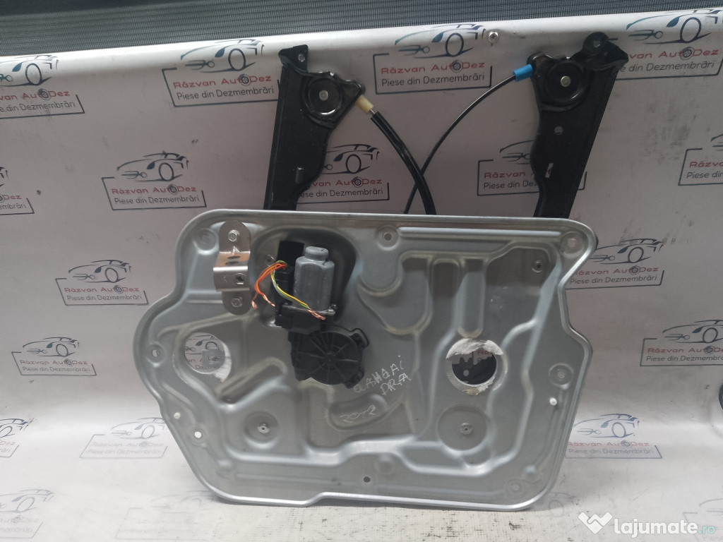 Macara geam dreapta fata Nissan Qashqai 2012