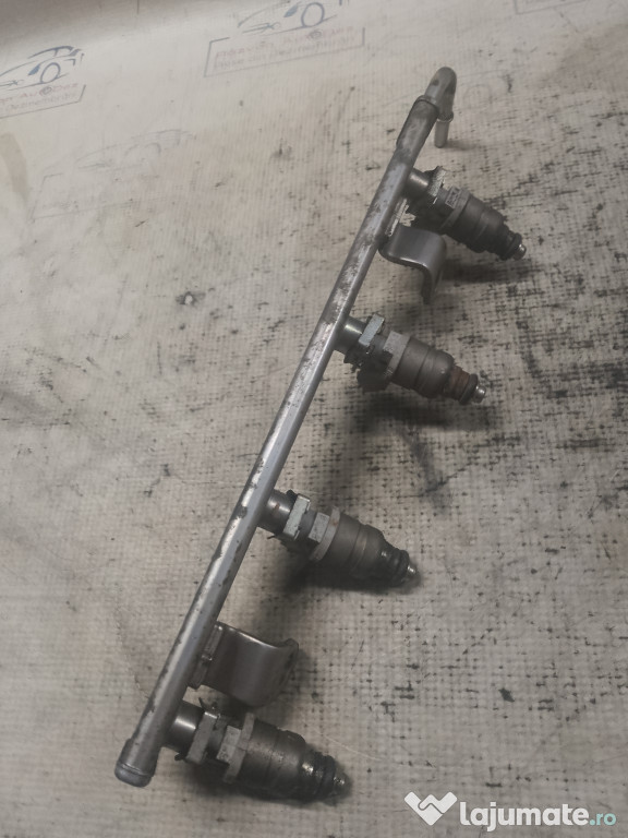 Rampa plus injectoare Mitsubishi Lancer 1.5 Benzina 2011