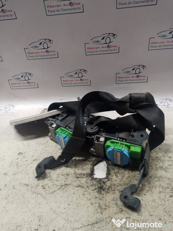 Set Centuri fata cu capsa Audi Q5 2010