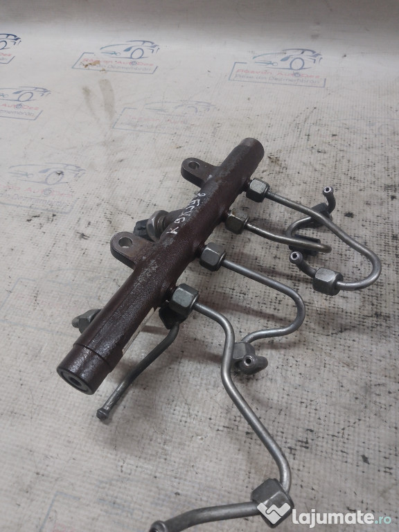 Rampa injectoare Dacia Duster 2013