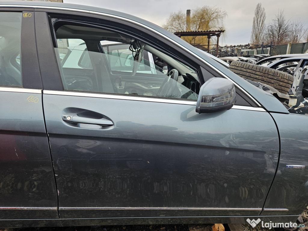 Usa dreapta fata Mercedes C-Class W204 2012