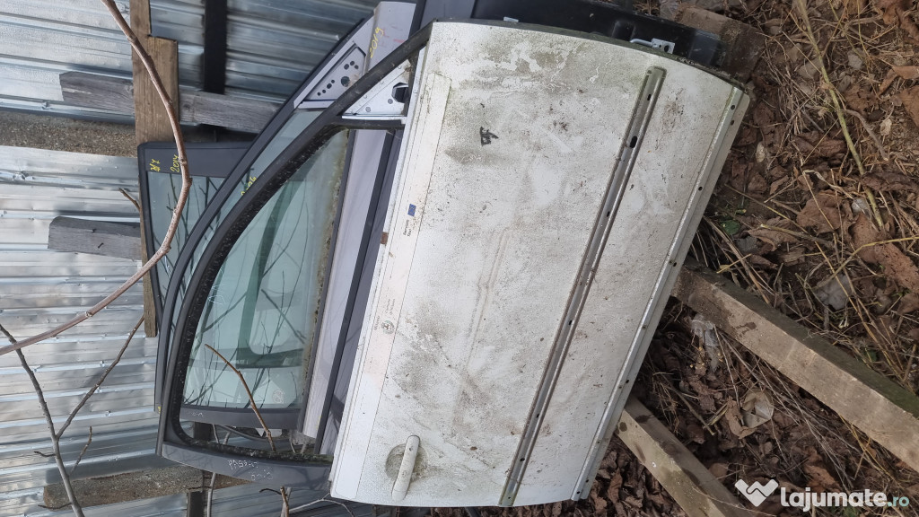 Usa dreapta fata Volkswagen Passat B5 2002