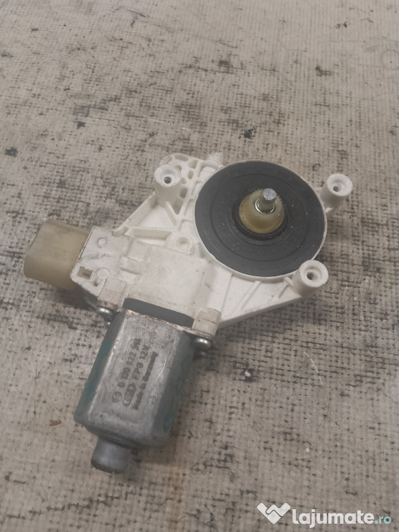 Motoras macara stanga spate BMW F30 2012