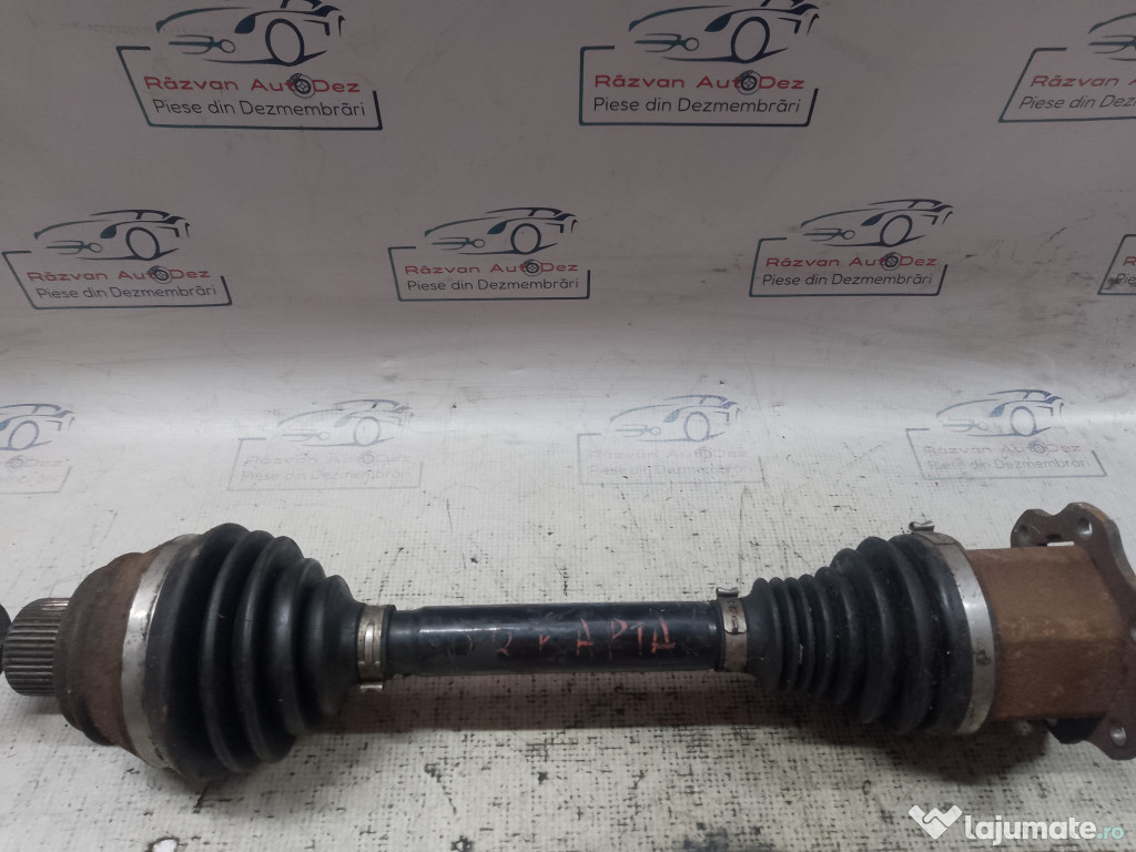 Planetara stanga fata Audi A4 B8 2011