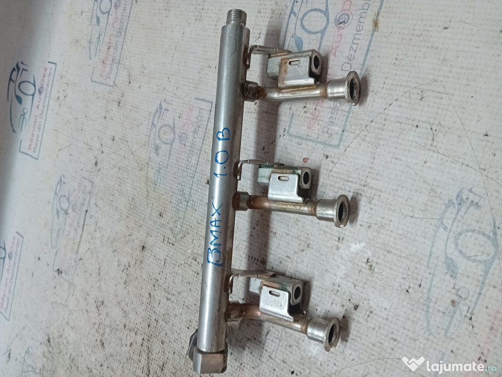 Rampa injectie Ford B-MAX 1.0 Benzina 2013