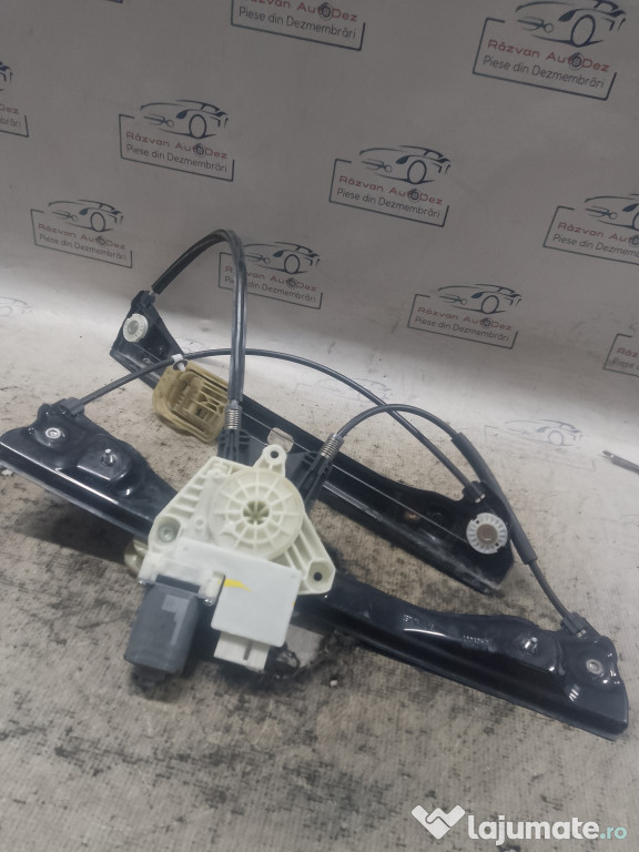 Macara geam dreapta fata Skoda RAPID 2013