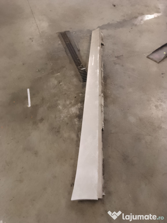 Ornament prag dreapta BMW 320 F30 2.0 Motorina 2013