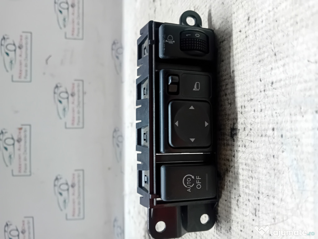Buton reglaj oglinzi Nissan Juke 1.2 Benzina 2014