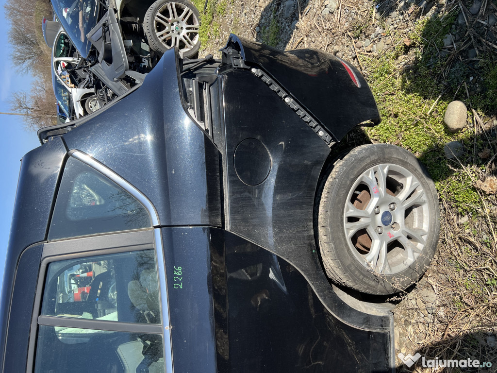 Aripa Dreapta Spate Ford B-MAX 2014