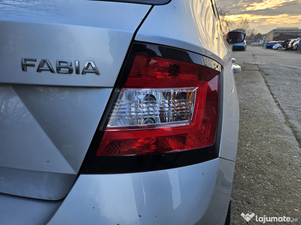 Stop dreapta aripa Skoda Fabia 3 Hatchback 2015