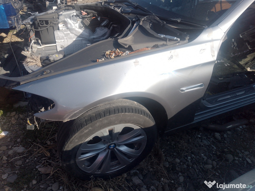 Aripa Stanga Fata BMW 520 F11