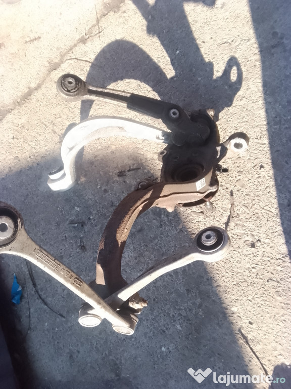 Fuzeta dreapta fata Audi A4 B8 2.0 Motorina 2012