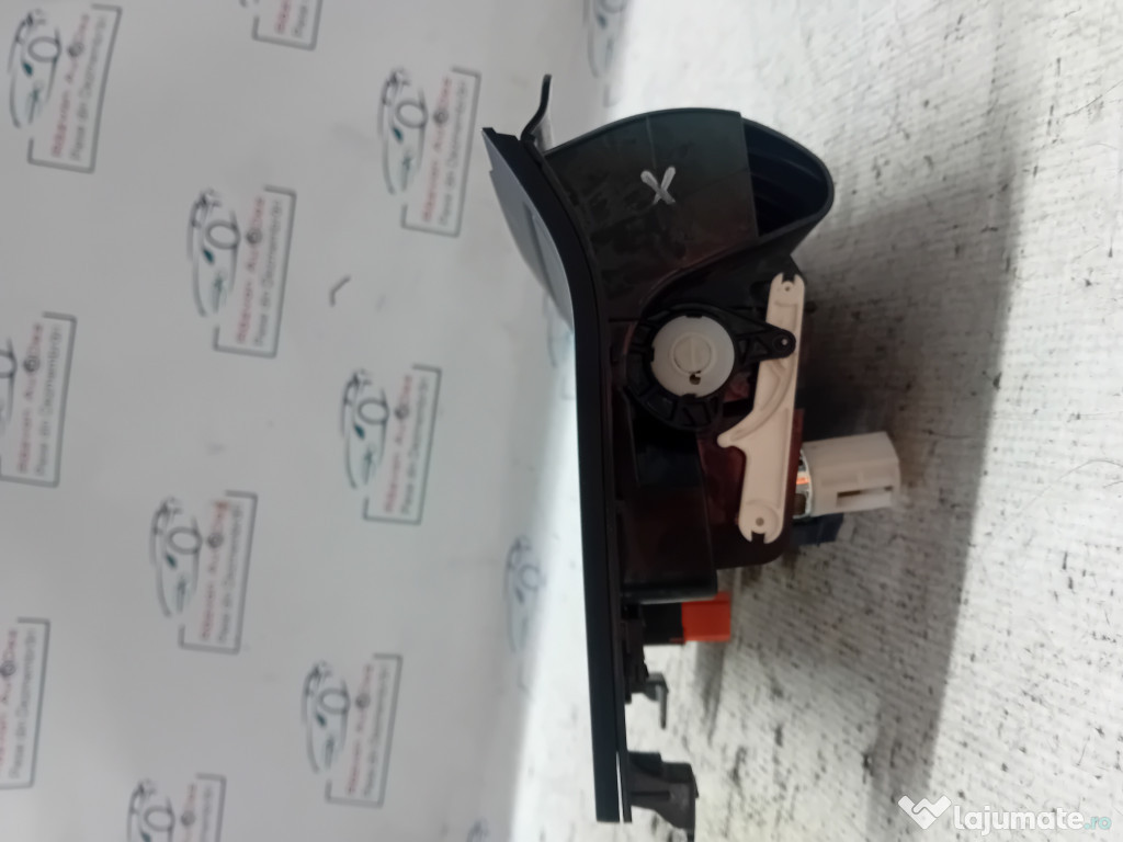 Priza bricheta auxiliara Volkswagen Eos 2008