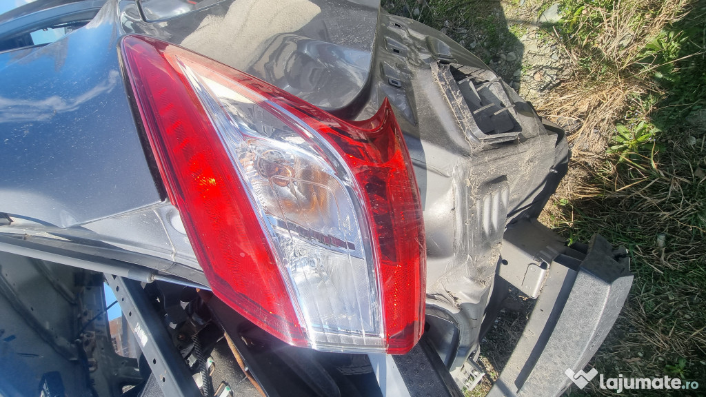 Stop dreapta aripa Nissan Pulsar 2015