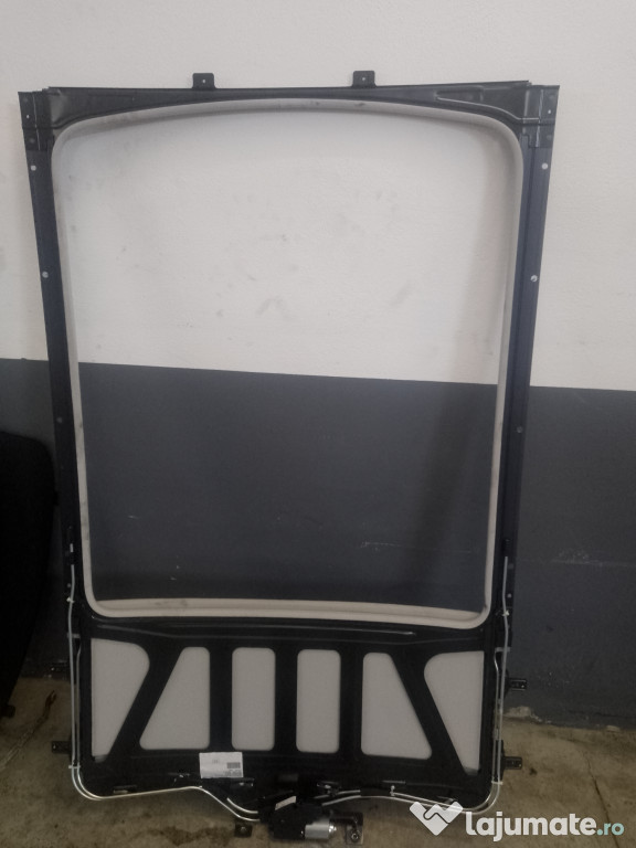 Rulou cupola panoramică cu motoras Nissan Qashqai 2016