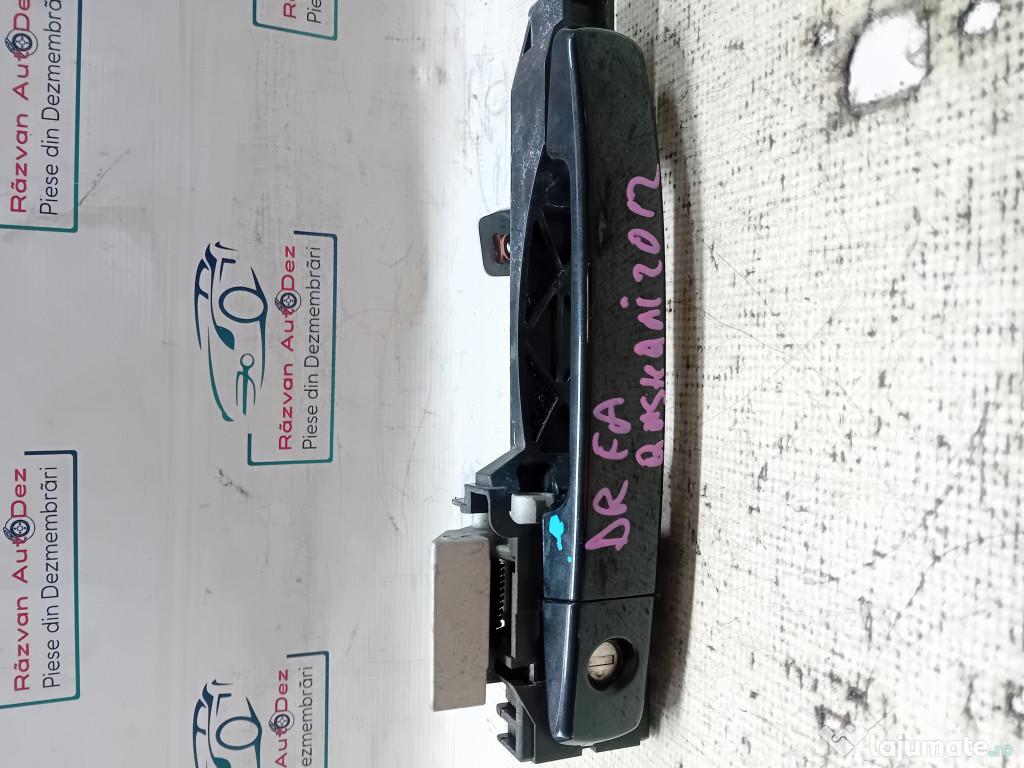 Maner exterior dreapta fata Nissan Qashqai 2012