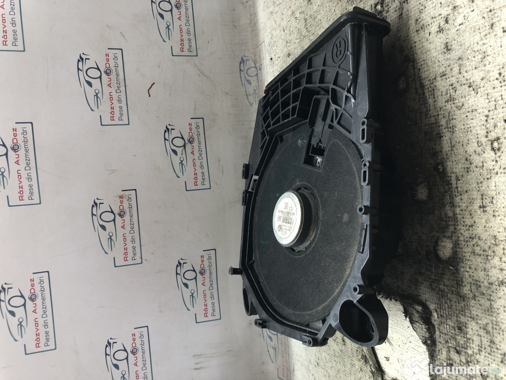 Boxa podea dreapta BMW 330 2011