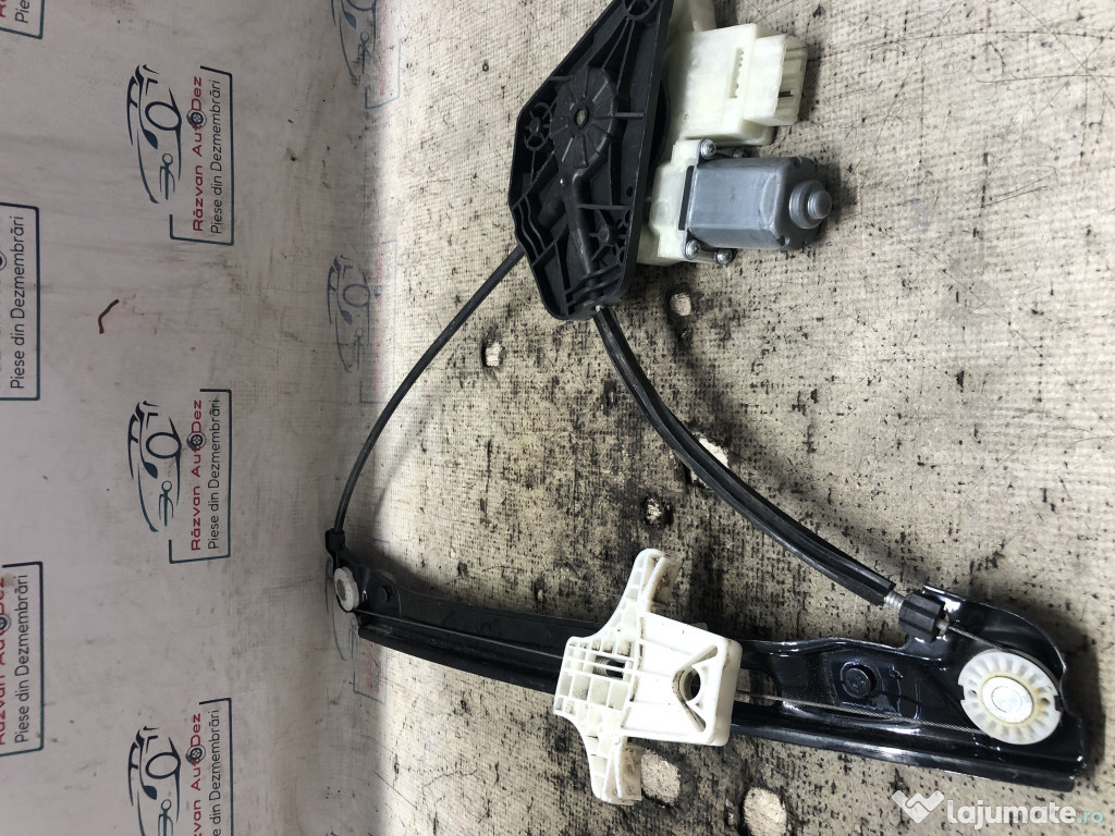 Macara geam stanga spate Skoda RAPID 2013