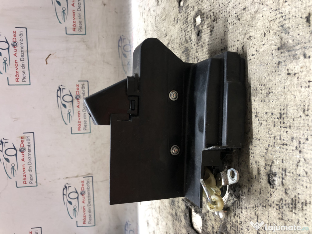 Broasca stanga fata Dacia Duster 1.6 Benzina 2019