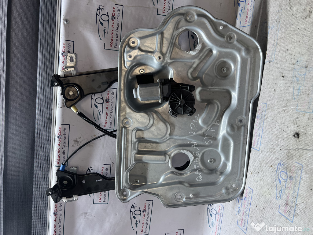Macara geam stanga fata Nissan Qashqai 2012