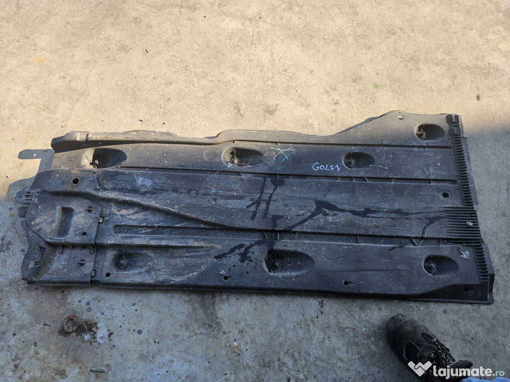 Scut lateral dreapta Volkswagen Golf 7 2016