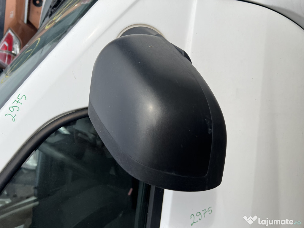 Oglinda dreapta manuala Dacia Duster 1.5 Motorina 2013