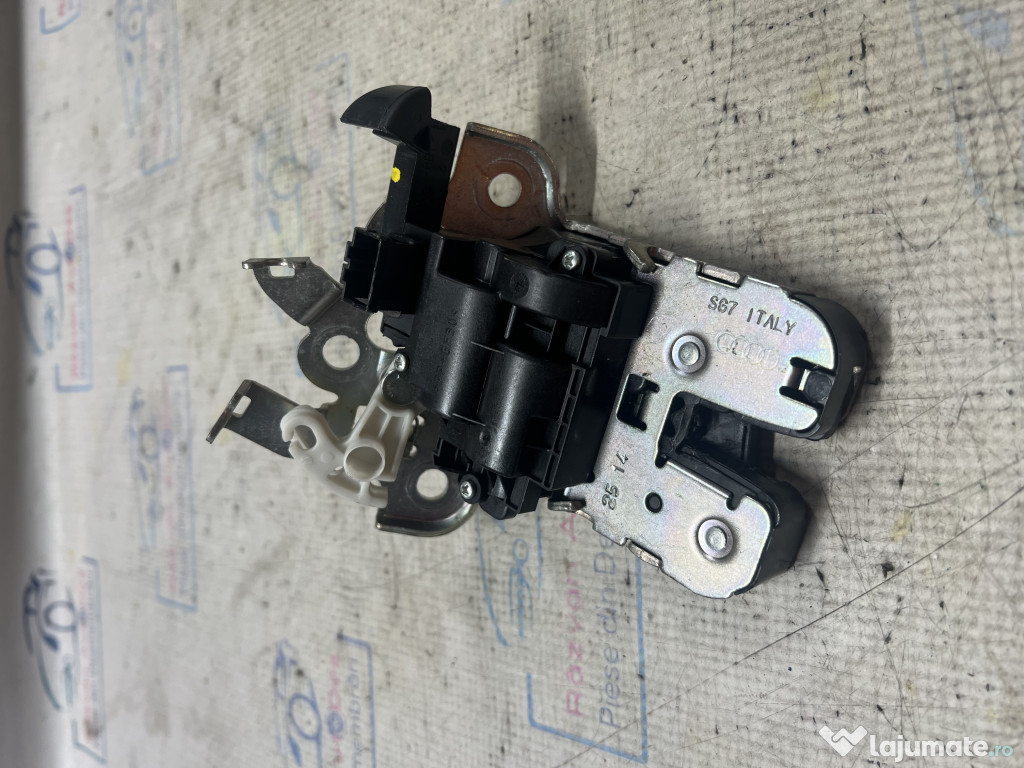 Broasca hayon Skoda RAPID 2013