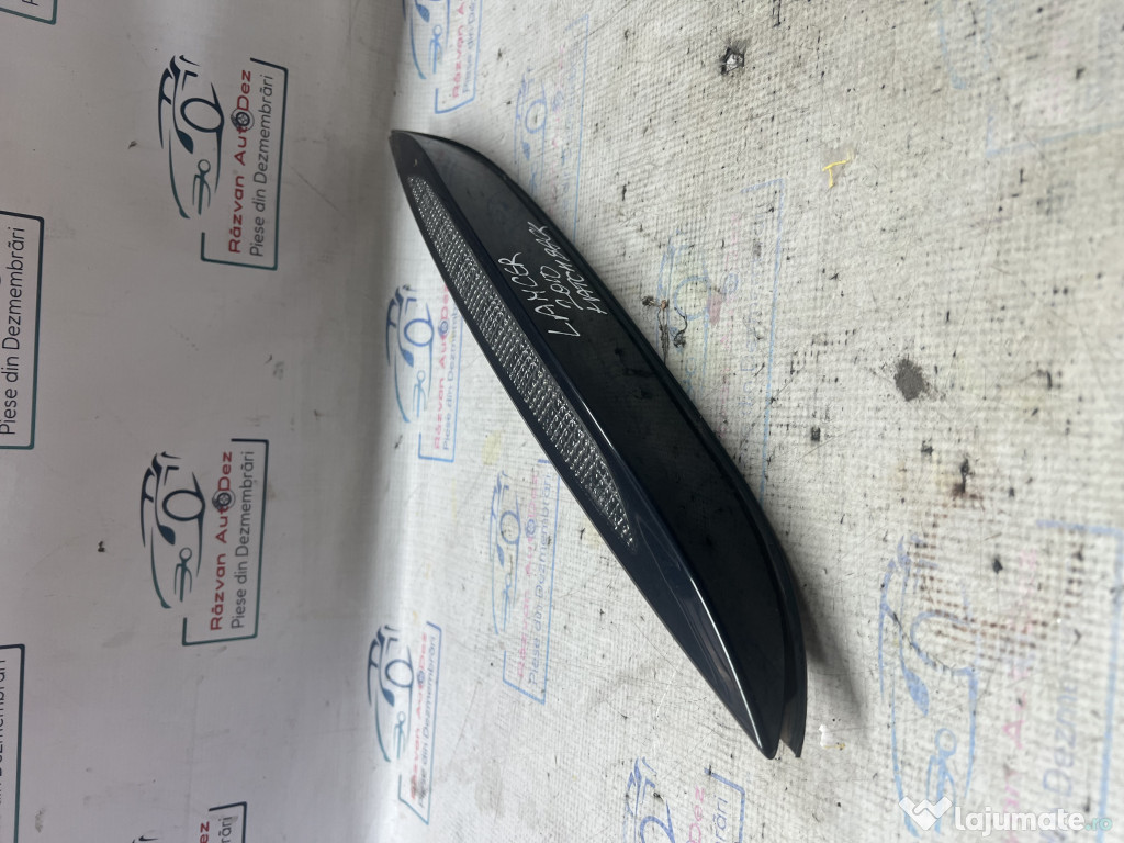 Stop central hayon Mitsubishi Lancer Hatchback 2010