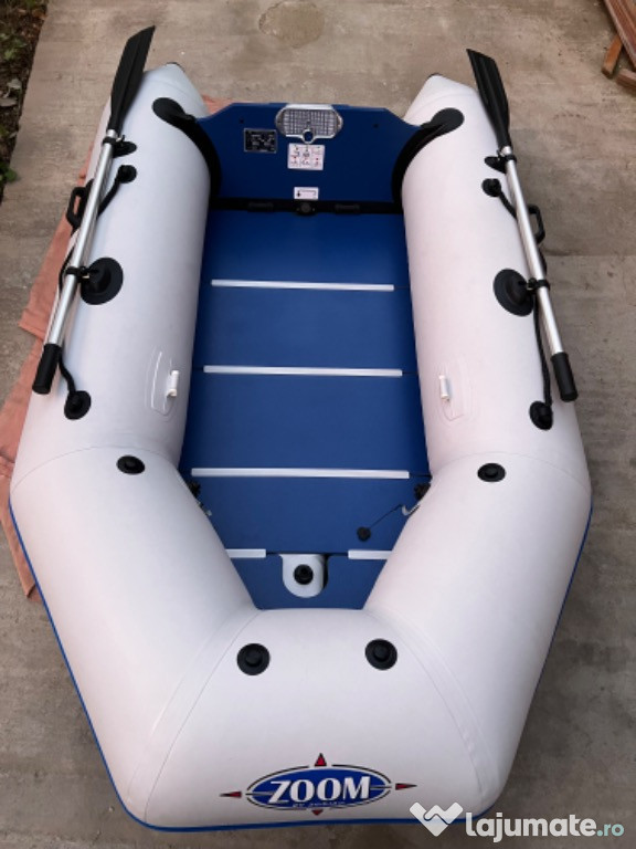Barcă Zodiac 2.6m + motor 2,5cp