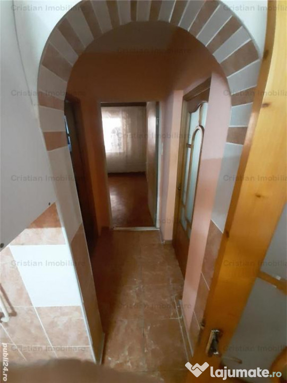 OBOR, Parter cu gradina , Decomandat 3 camere, confort 1
