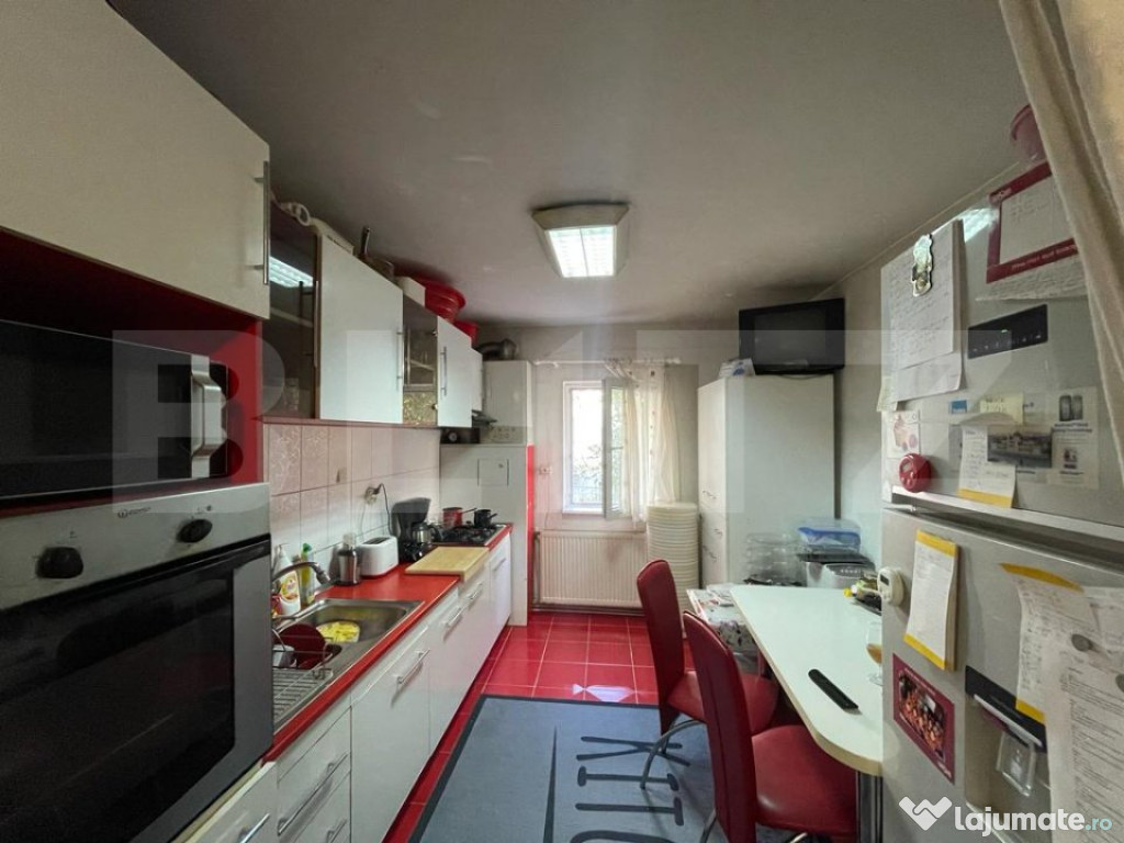Apartament 3 camere decomandat