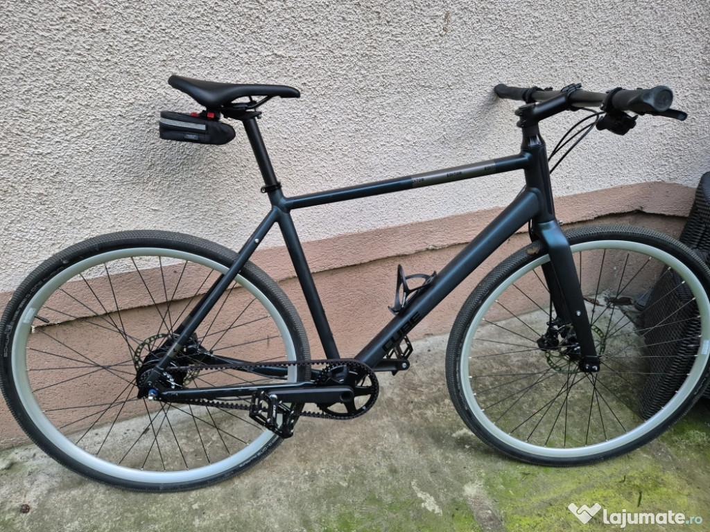 Bicicleta trekking Cube