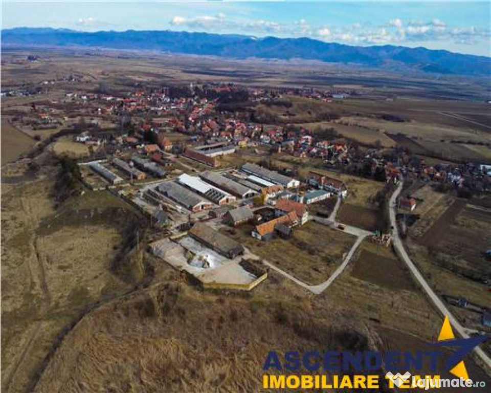 In areal linistit, acces facil, 120.000mp teren extravilan,